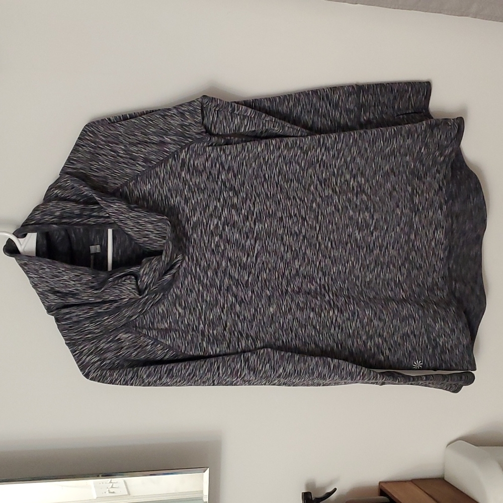 Athleta top
